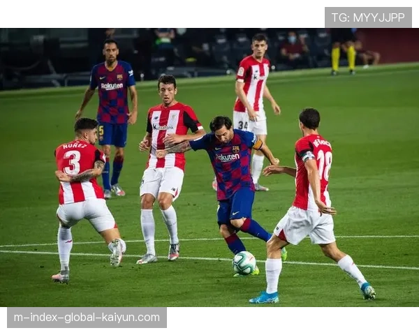 巴黎圣日耳曼主场力克劲敌 恩里克4-3-3高压体系展现统治力